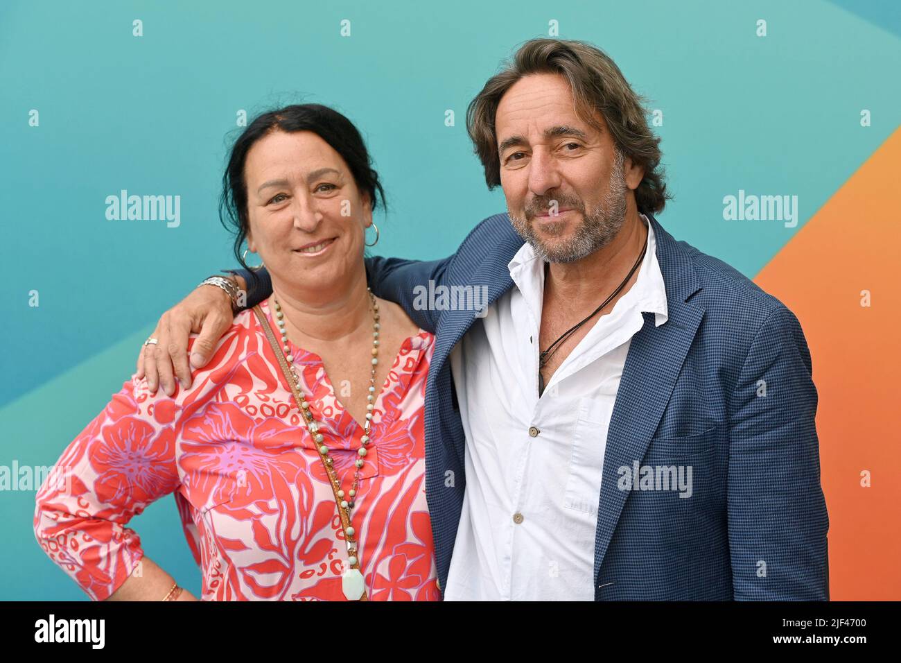 München, Deutschland. 28.. Juni 2022. Natascha und Dieter Landuris ZDF-Empfang/-Treffen in der H`ugo`s Bar anlässlich der Münchner Filmfestspiele am 28.. Juni 2022 Quelle: dpa/Alamy Live News Stockfoto